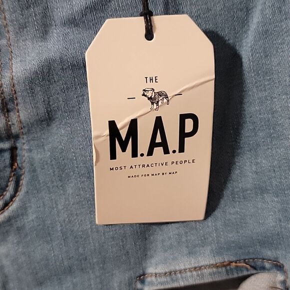 The M.A.P. Buckle Jeans - Picture 5 of 8